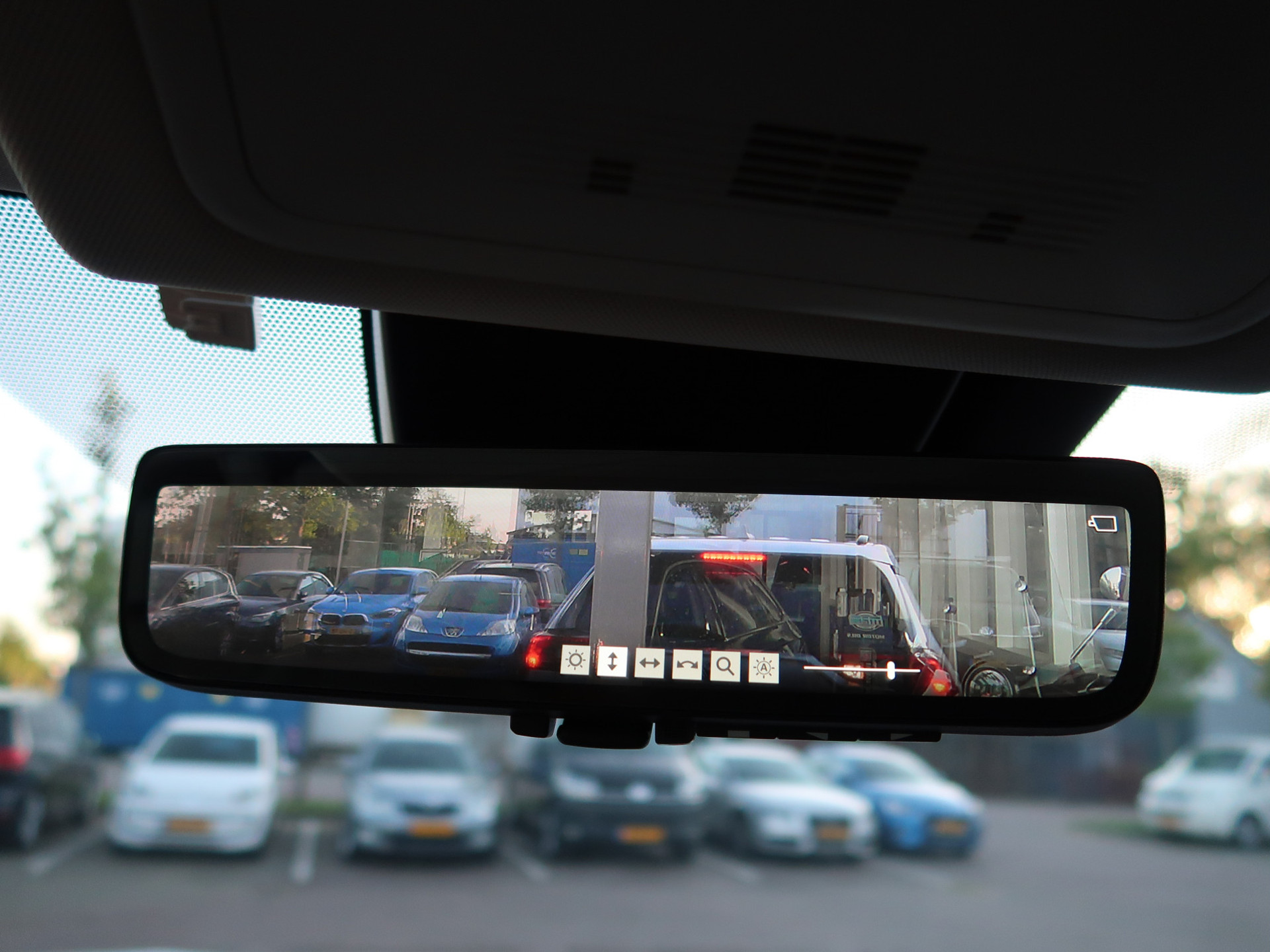 44951900-35.jpg