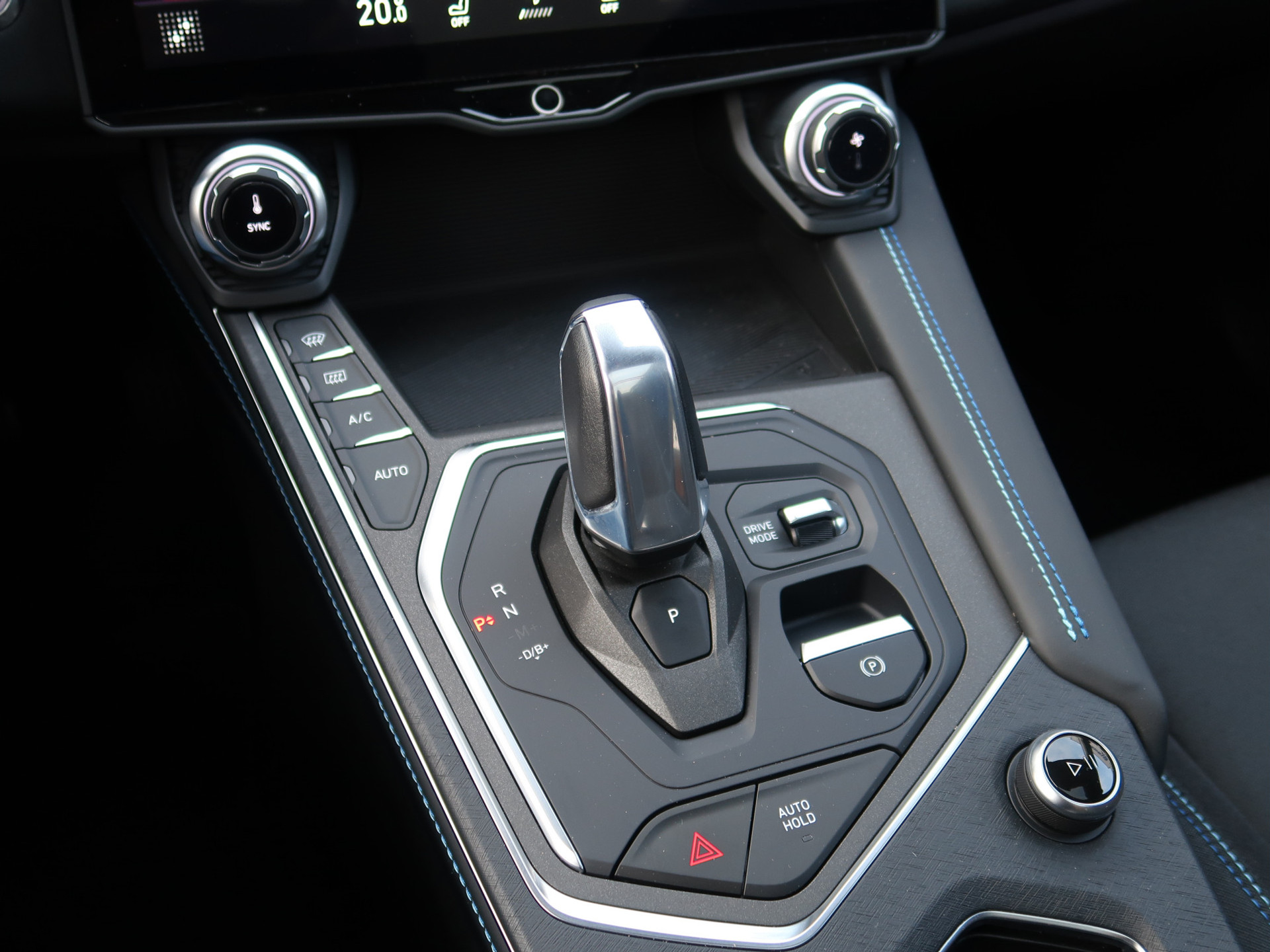 46710970-28.jpg