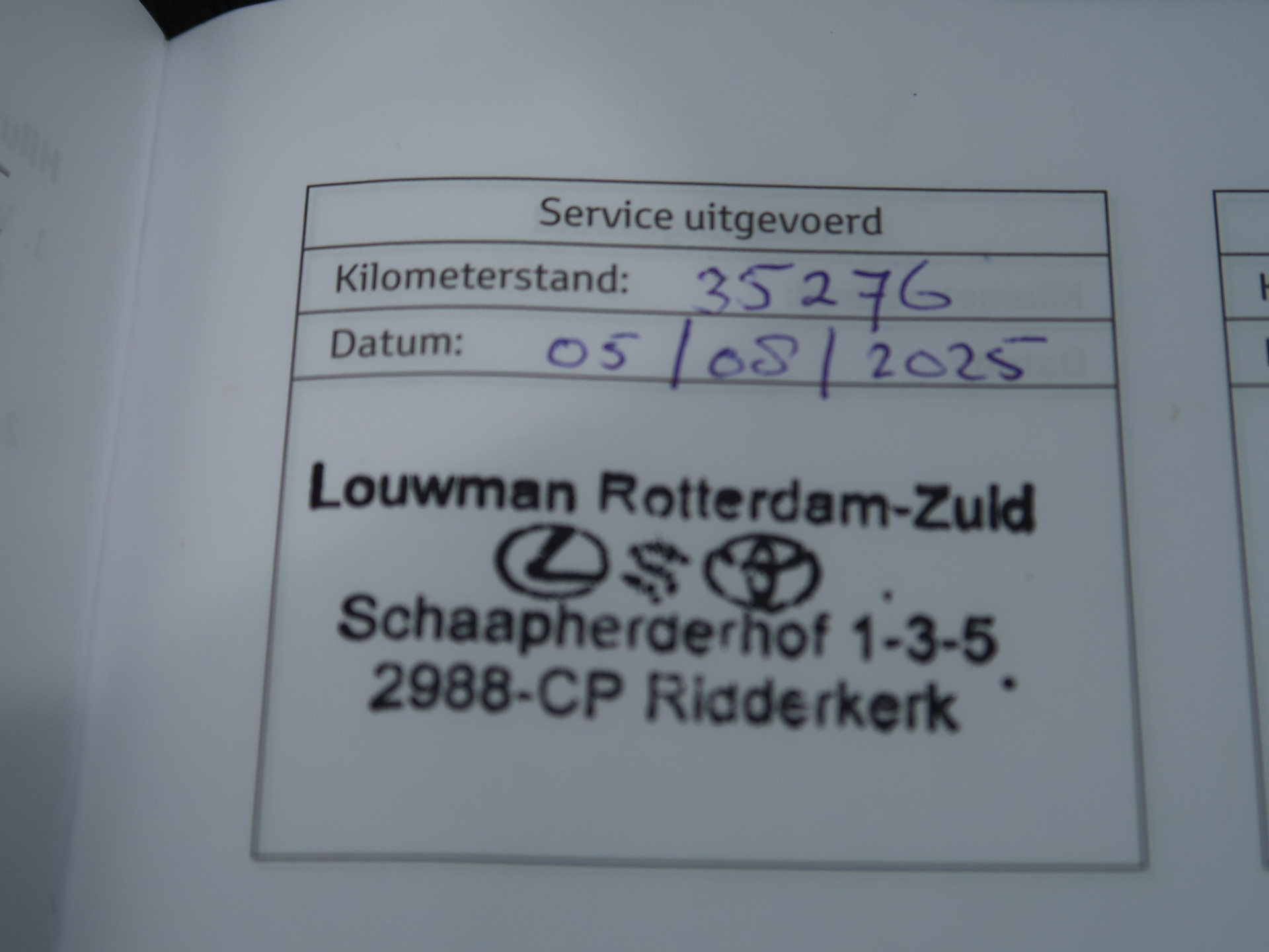 47546768-25.jpg